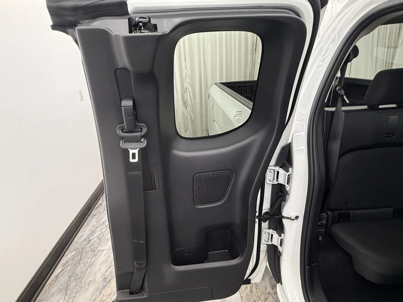 Used 2024 Glacier White Nissan S king cab 4x2 image 27