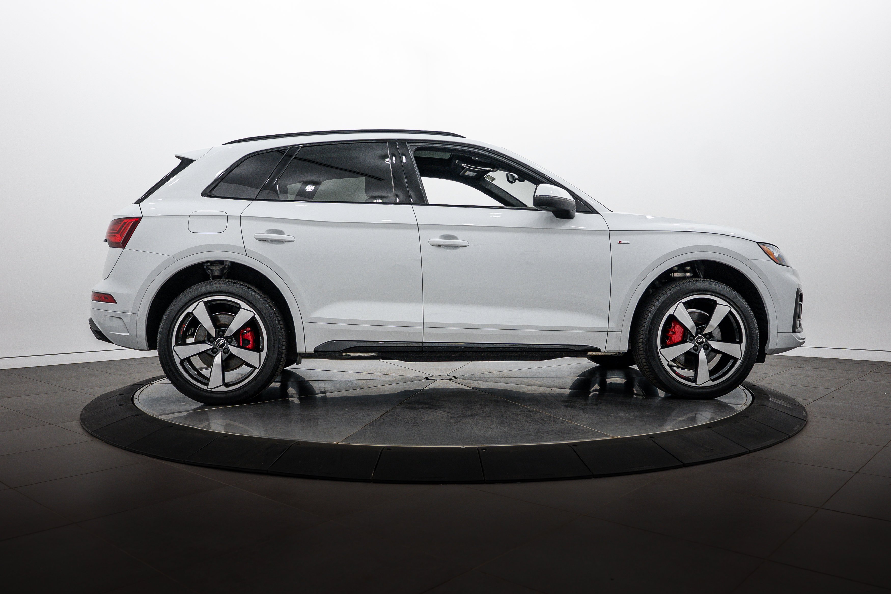 Certified Used 2024 Glacier White Metallic Audi S line Premium Plus image 3