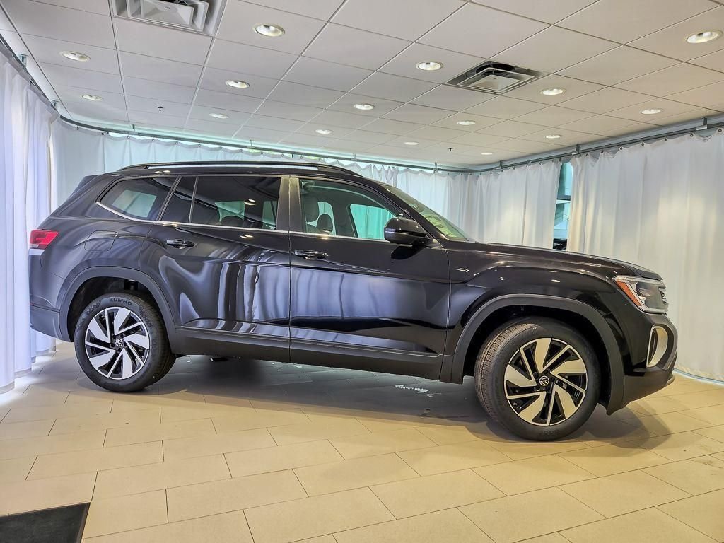 New 2026 Deep Black Pearl Volkswagen 2.0T SE w/Technology image 5