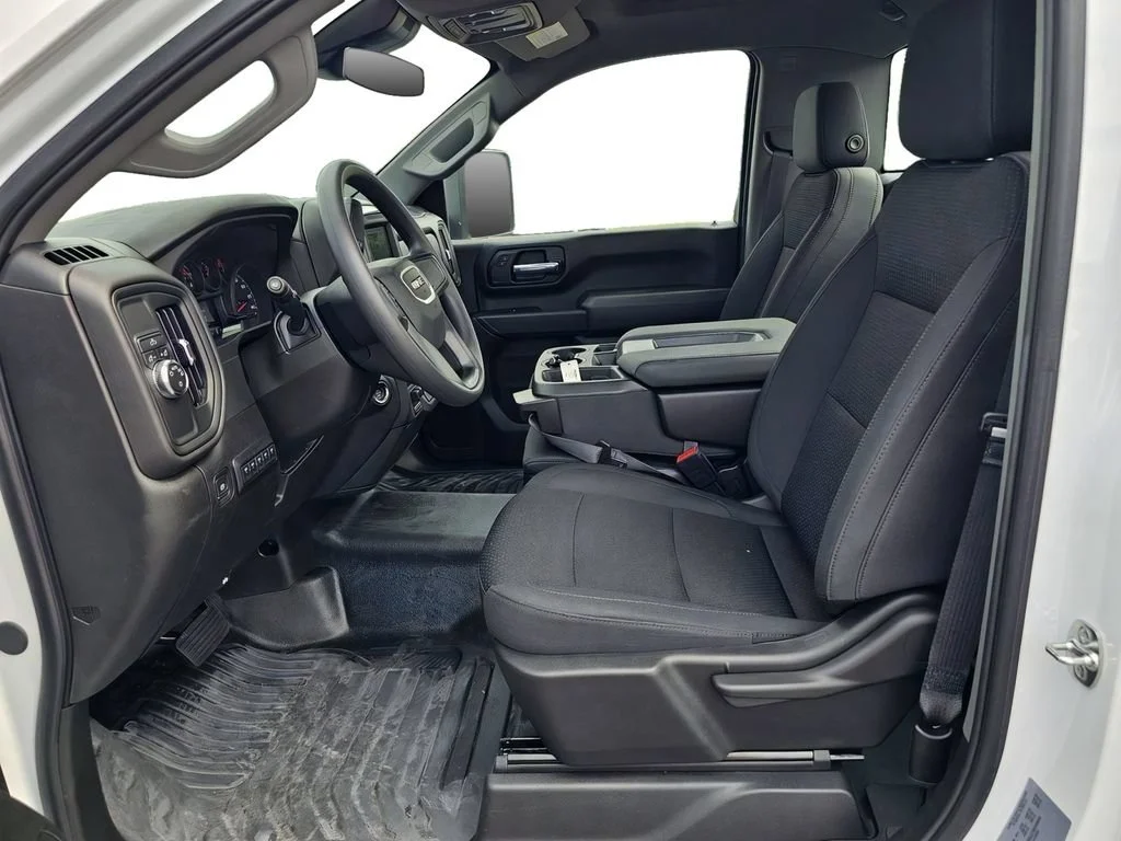 2025 GMC Sierra 2500HD Pro - Photo 17