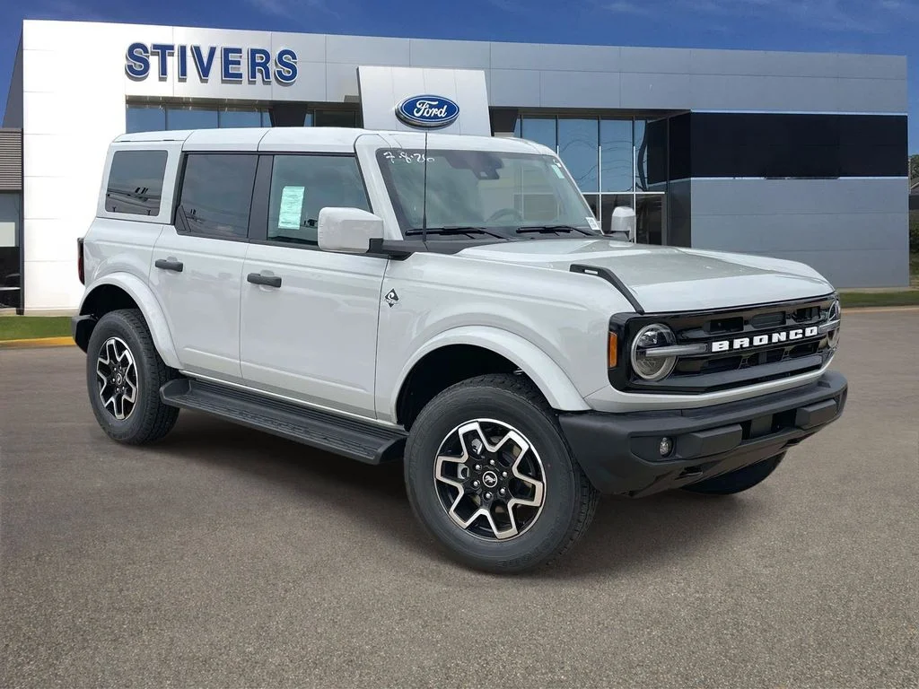 New 2026 White Ford Outer Banks image 1