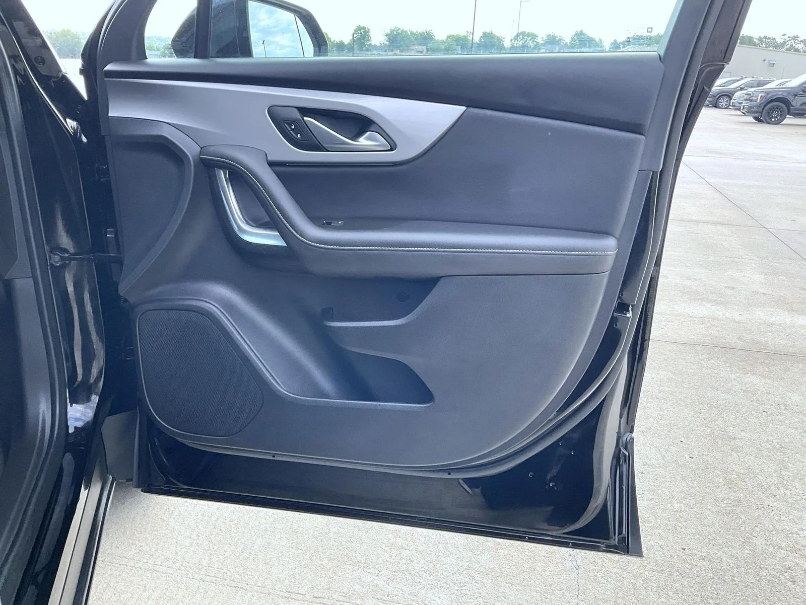Used 2025 Black Chevrolet LT image 17