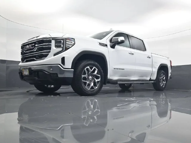 Certified Used 2023 White GMC SLT image 21