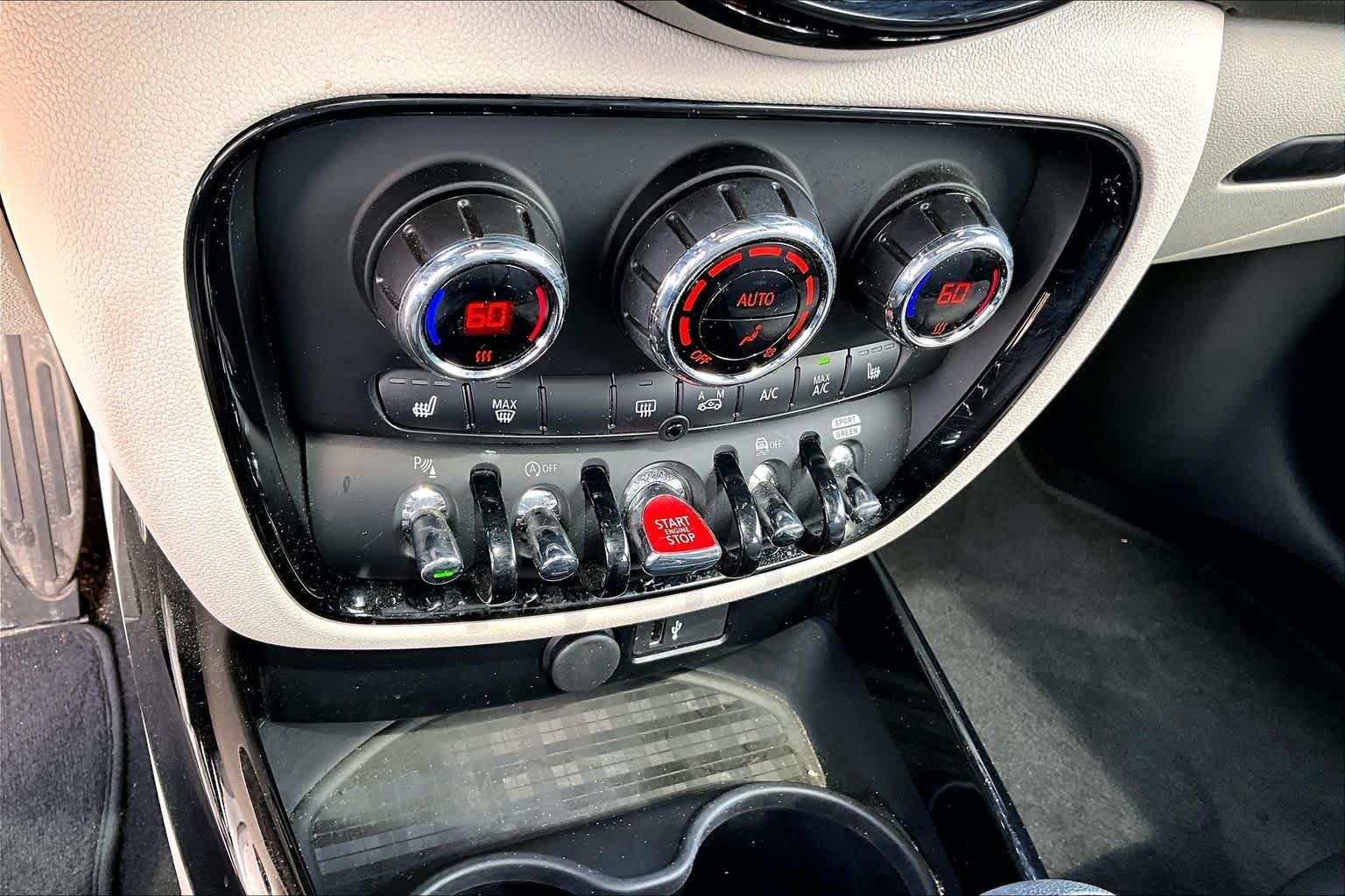 Used 2024 Nanuq White Metallic MINI John Cooper Works image 28