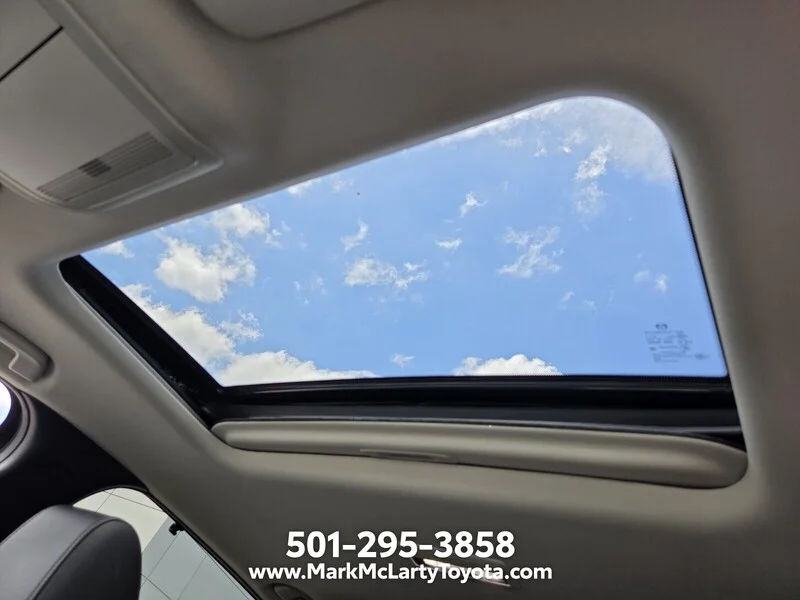 Used 2025 Platinum Quartz MAZDA 3.3 TURBO PREFERRED PACKAGE image 18