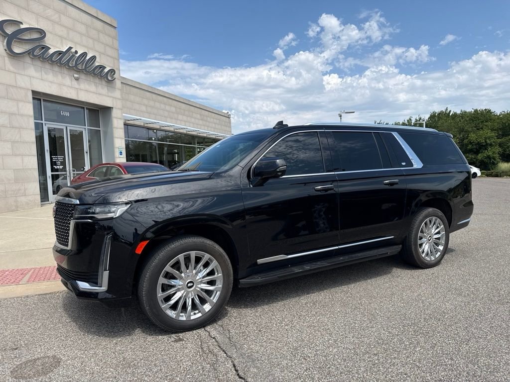 Used 2023 Black Cadillac Premium image 1
