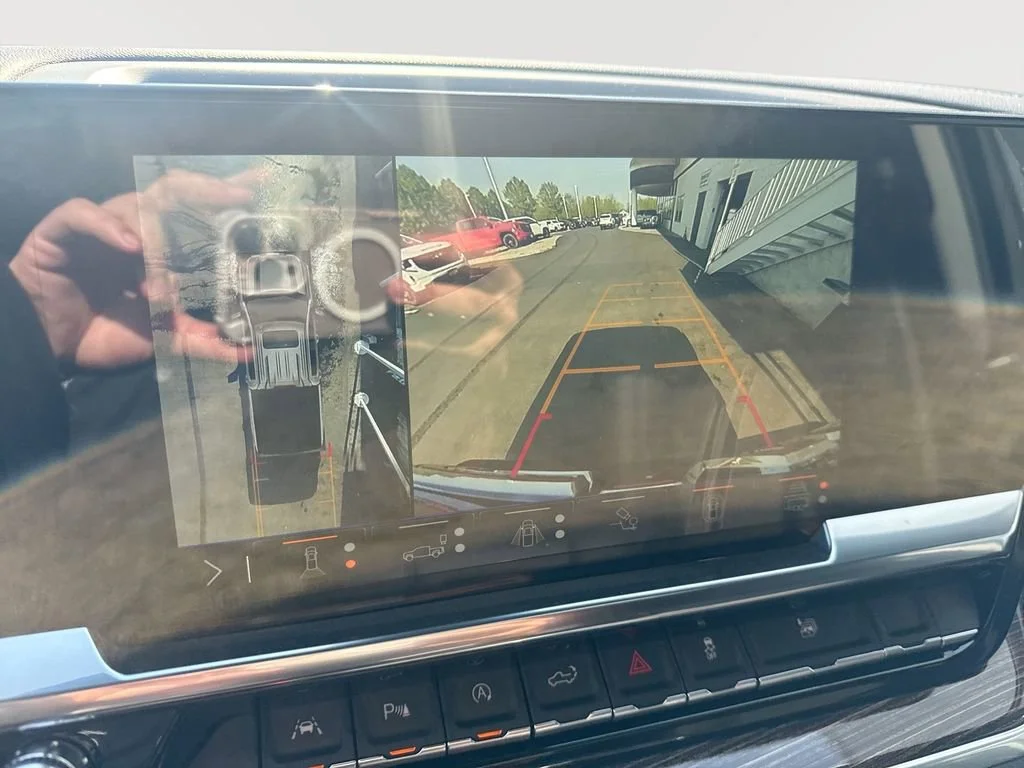 New 2026 Onyx Black GMC Elevation image 15