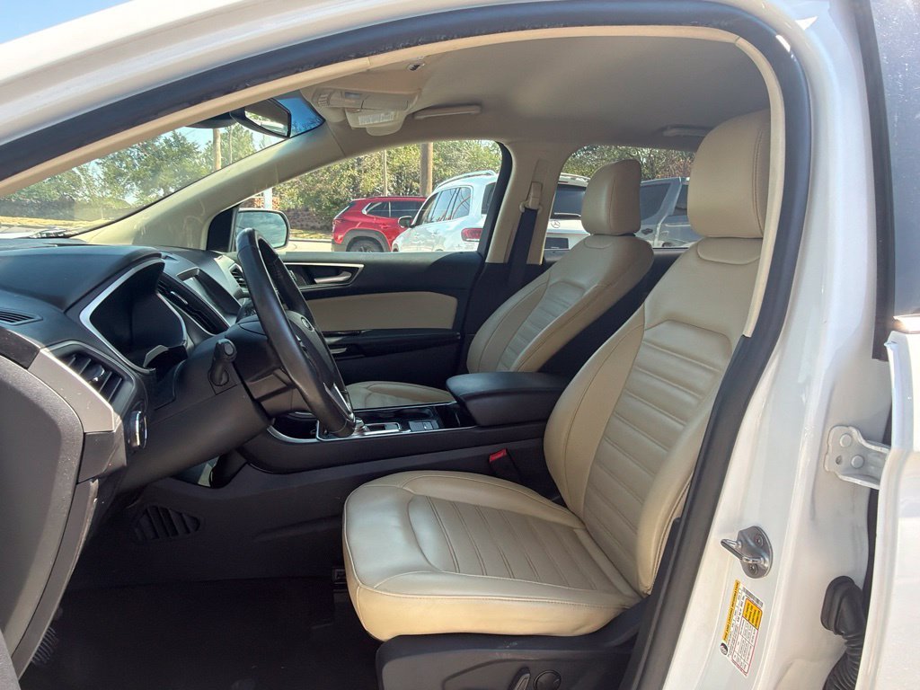 Used 2020 White Ford SEL image 7