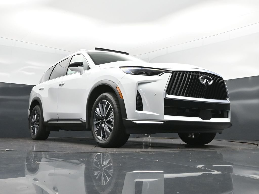 New 2027 RADIANT WHITE INFINITI Luxe FWD image 45