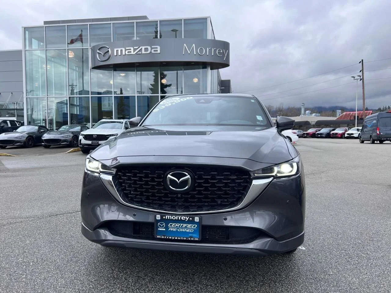 Used 2023  Mazda Signature image 2