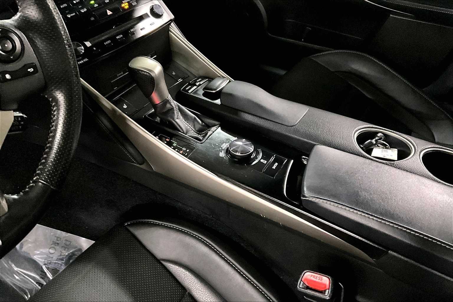 Used 2014 Silver Lining Metallic Lexus  image 16