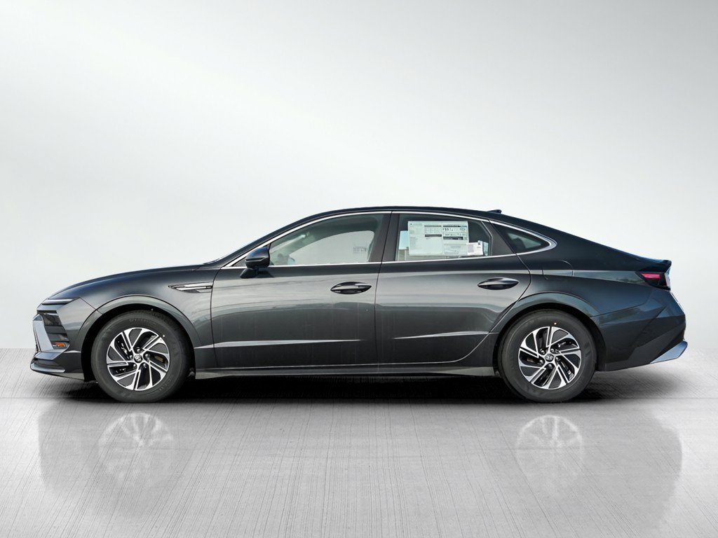 New 2026 Portofino Gray Hyundai Blue FWD image 4