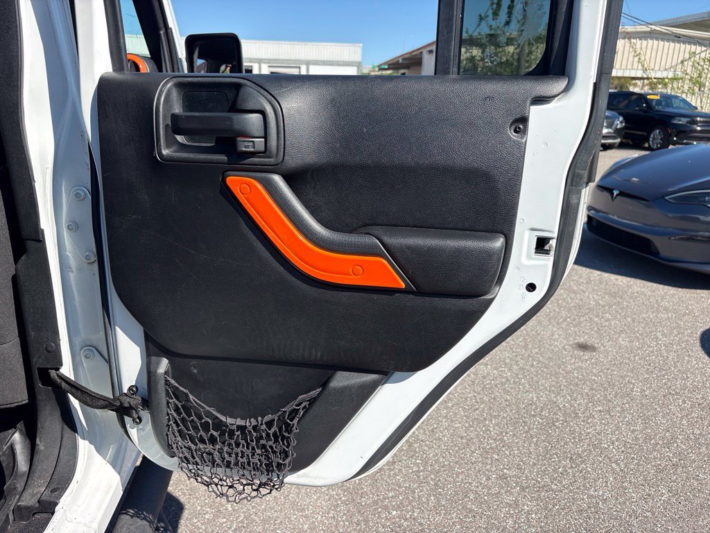 Used 2016 White Jeep Unlimited Sport image 18