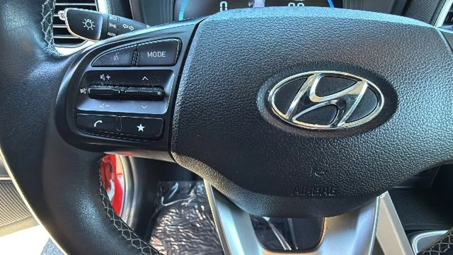 2023 Hyundai Venue SEL - Photo 17