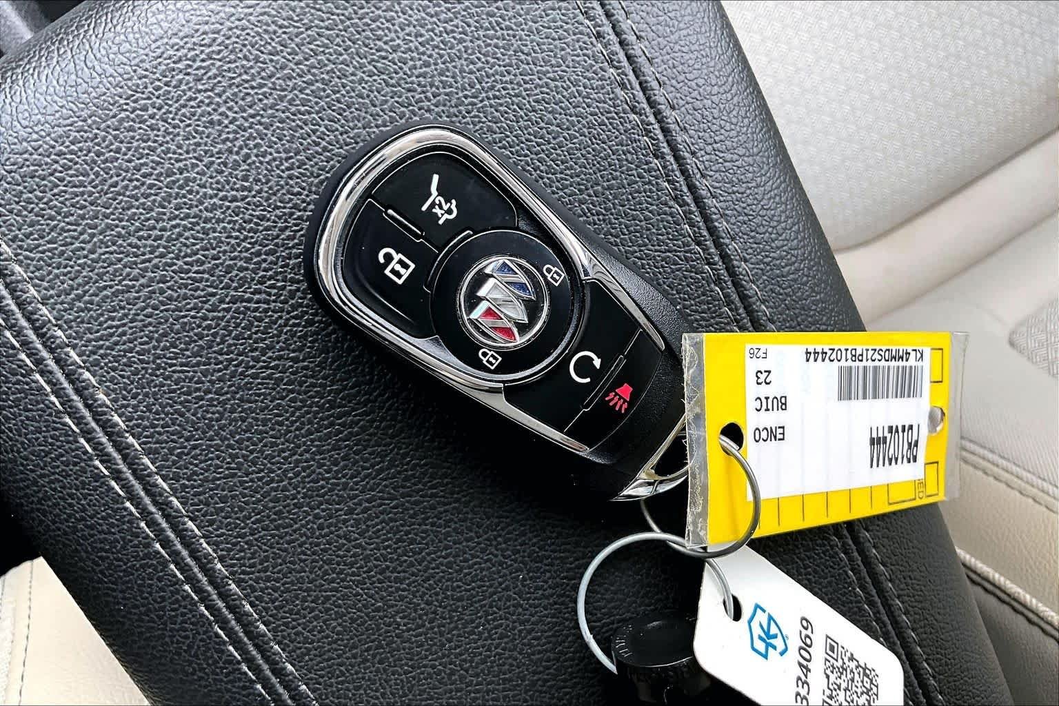 Used 2023 Ebony Twilight Metallic Buick Select image 15