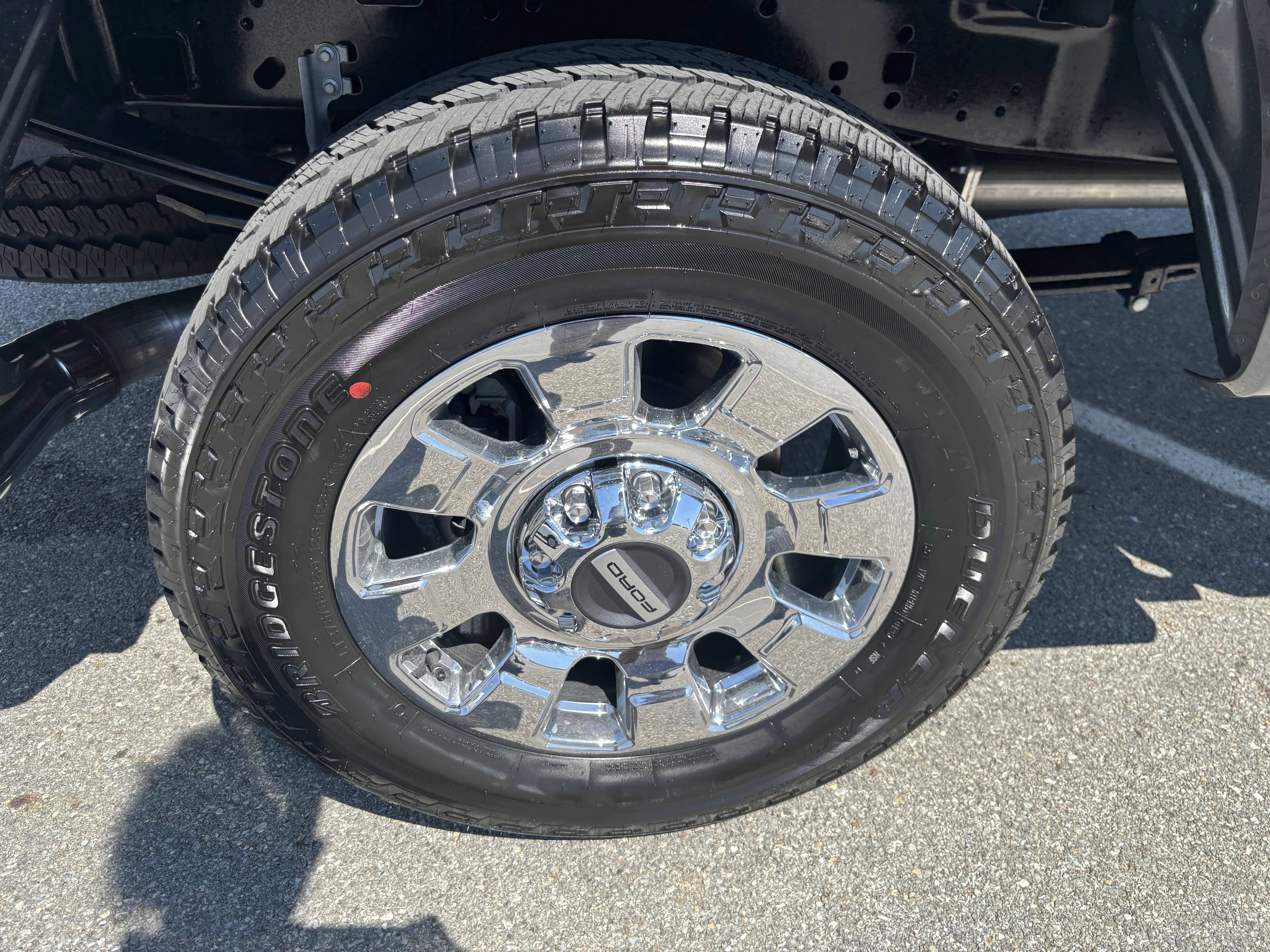 New 2026 Carbonized Gray Metallic Ford F-250® Lariat® image 48