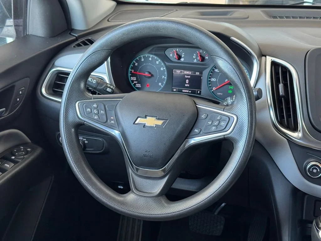 Used 2021 SUMMIT WHITE Chevrolet LS image 22