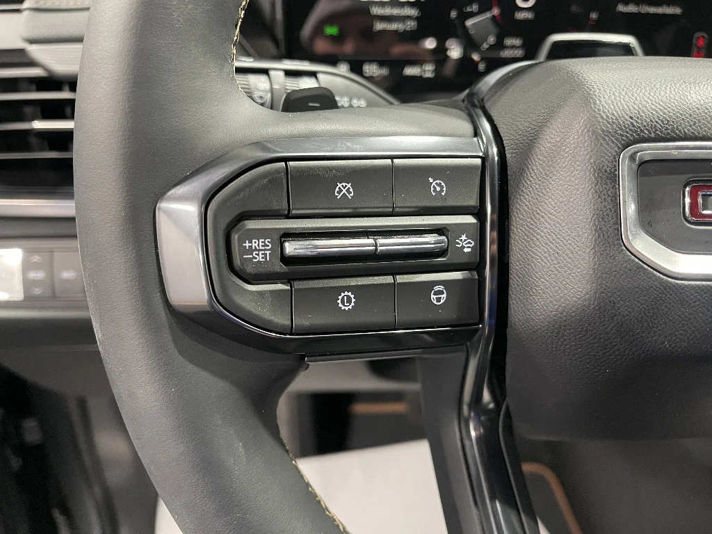 2025 GMC Acadia AT4 - Photo 24