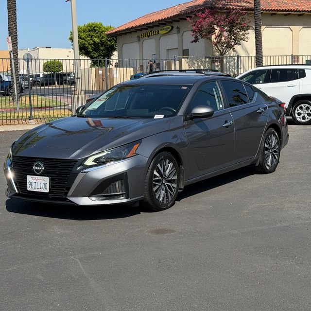 Used 2023 Gray Nissan 2.5 SV image 3