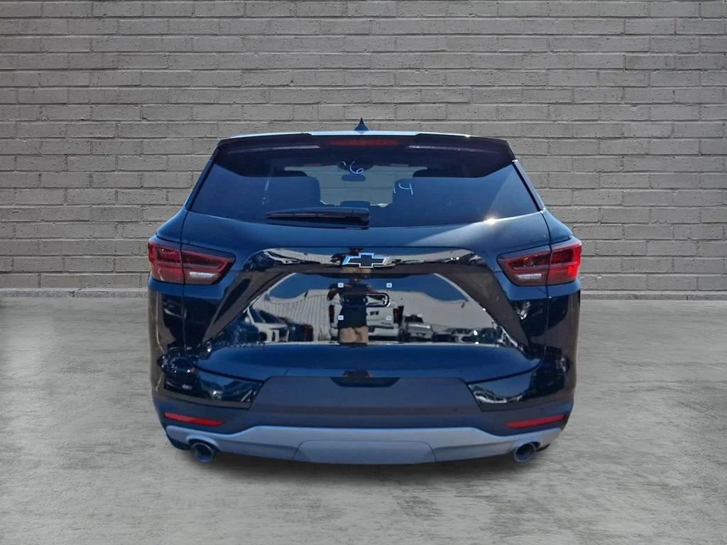 New 2026 Black Chevrolet 2LT image 7