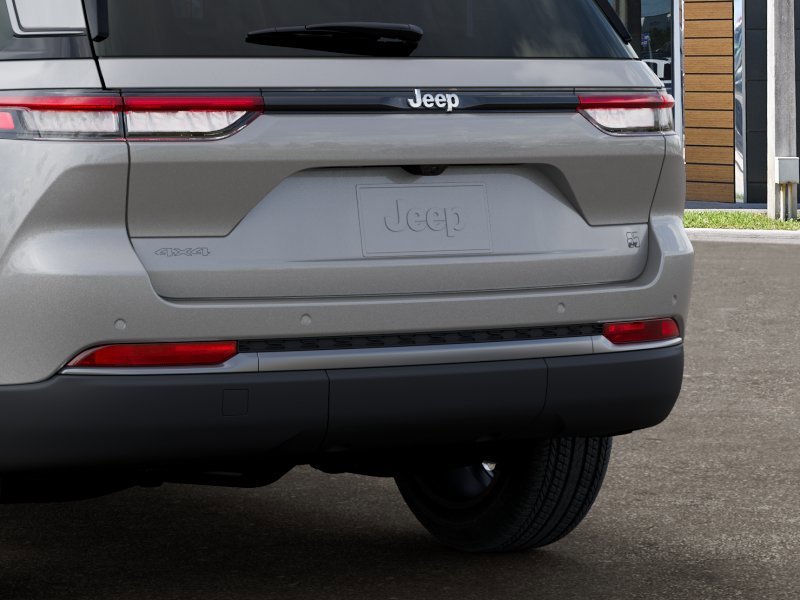 New 2026 Silver Zynith Jeep 85th Anniversary Edition image 13
