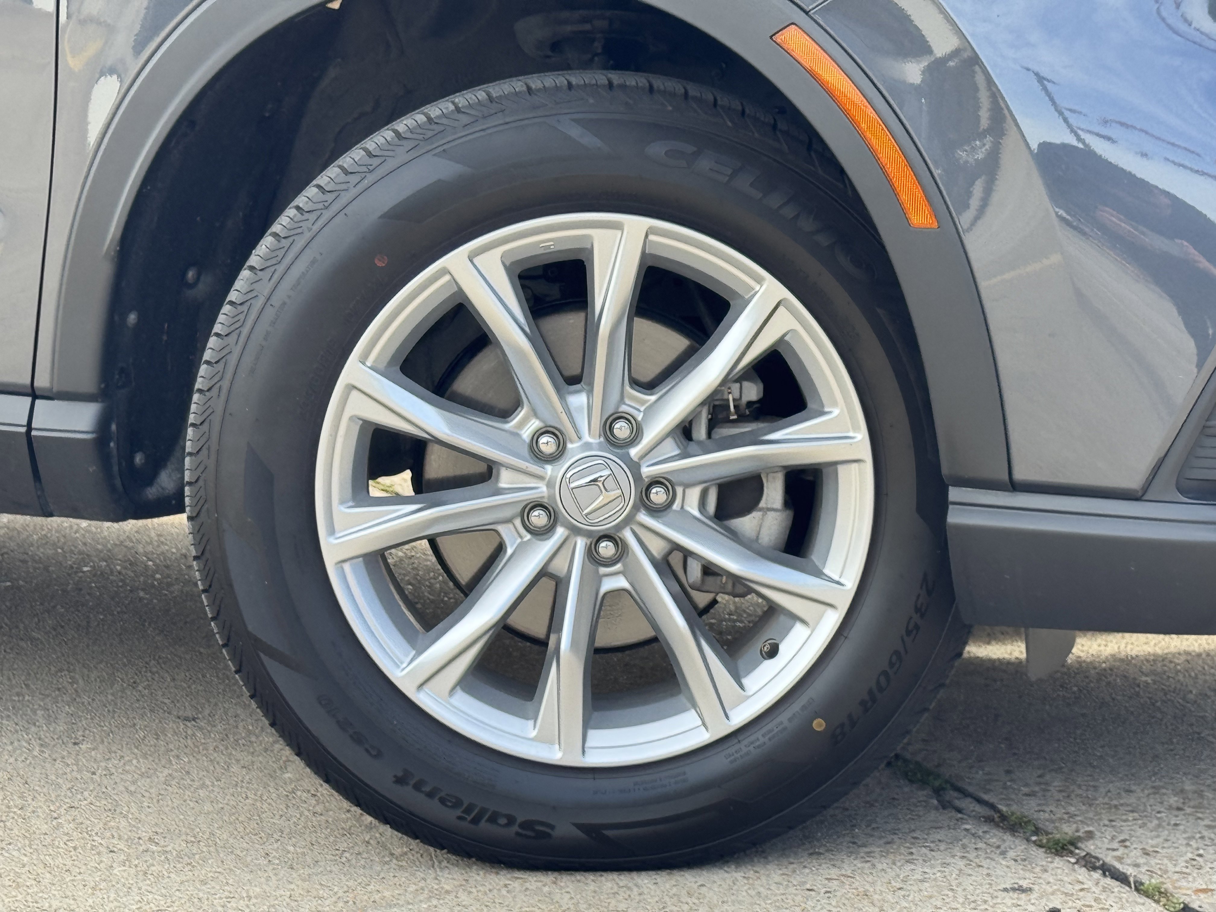 Used 2025 Gray Honda EX-L image 3