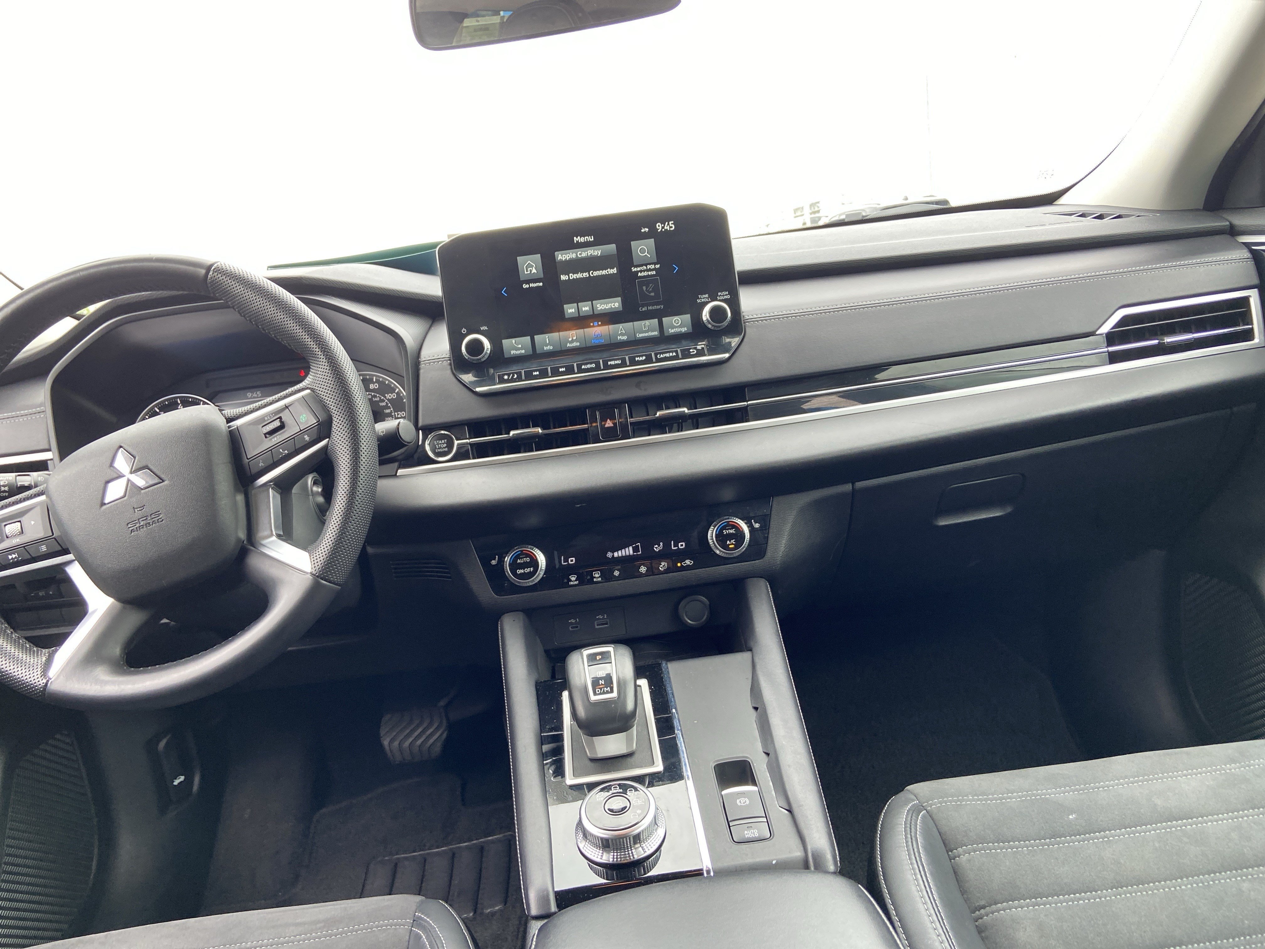 Used 2023 Cosmic Blue Metallic Mitsubishi SE image 18