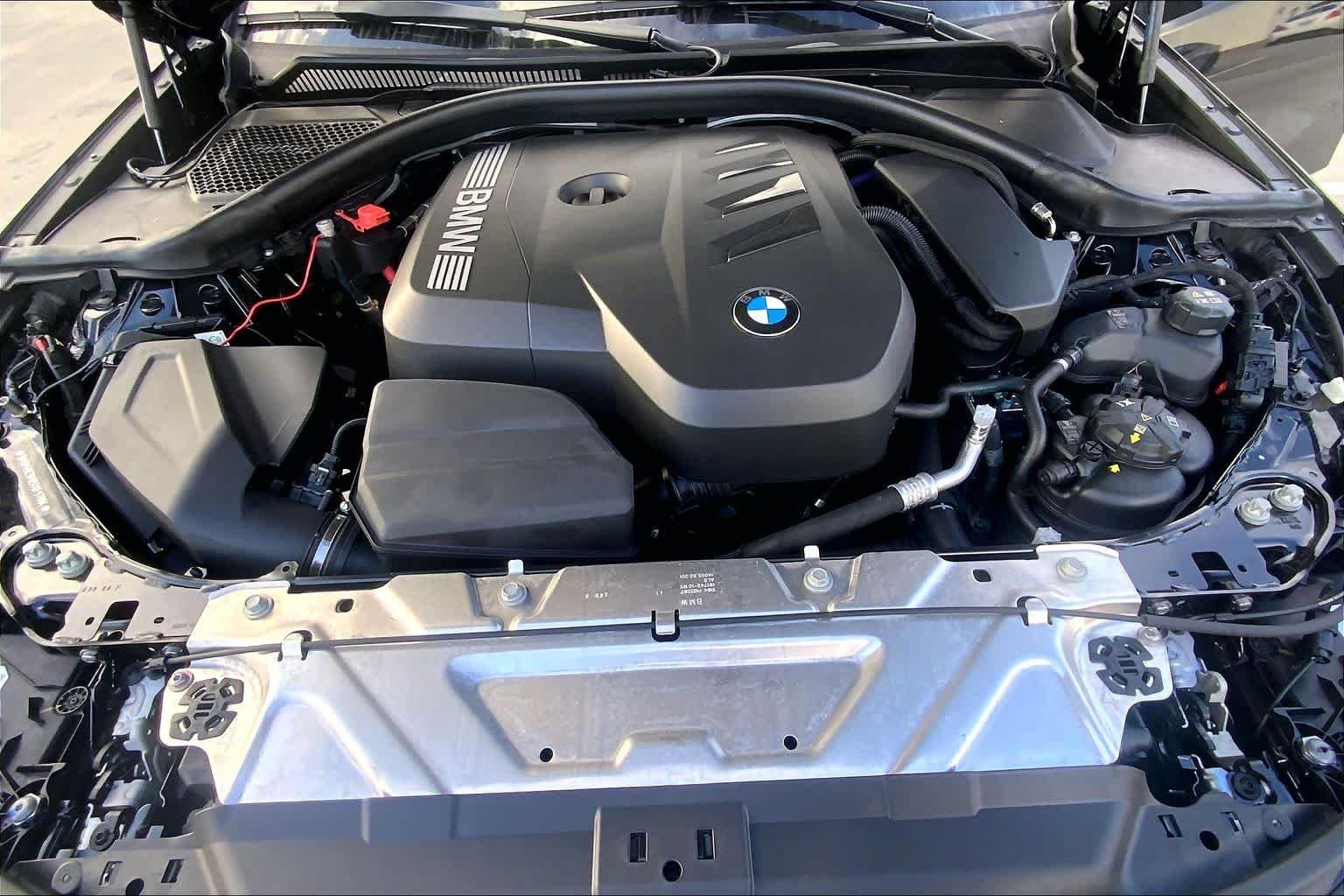 2026 BMW 3 Series 330i - Photo 16