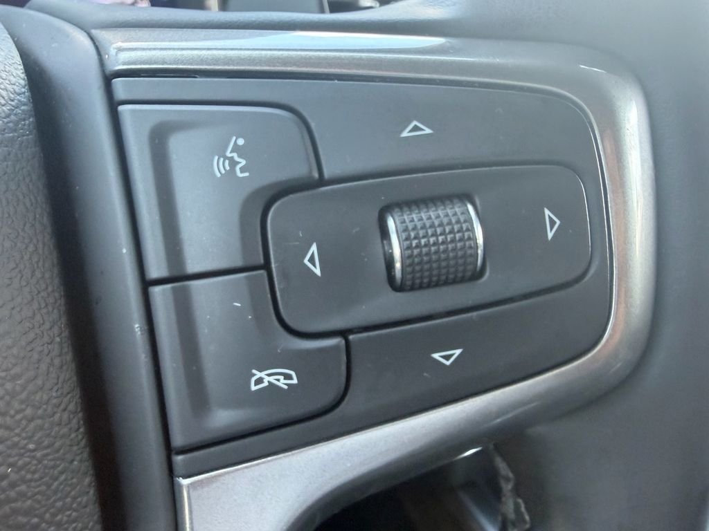 Used 2025 Black Chevrolet RST image 26