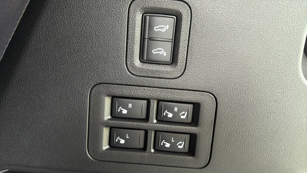 Used 2026 Super Black Nissan PRO-4X image 13