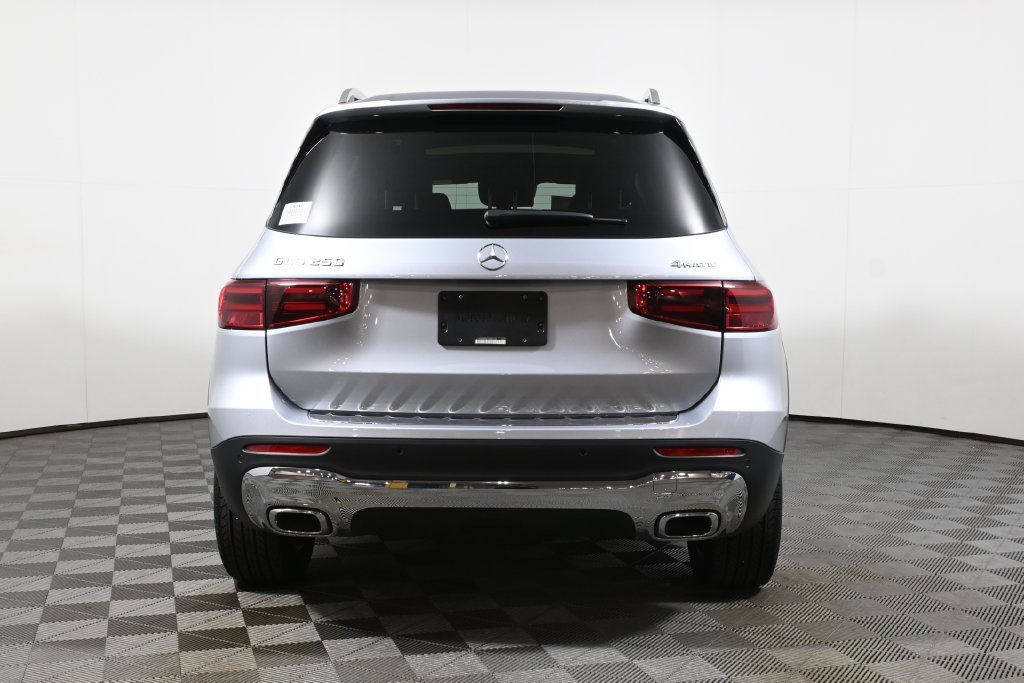 New 2026 Cirrus Silver Metallic Mercedes-Benz GLB 250 image 38