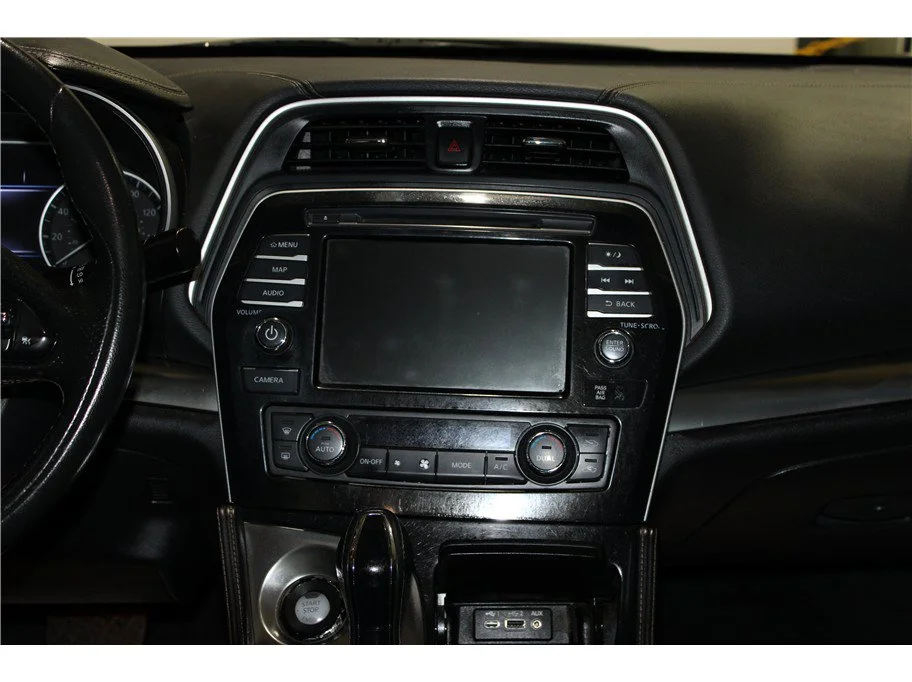 Used 2021 Super Black Nissan SV image 16