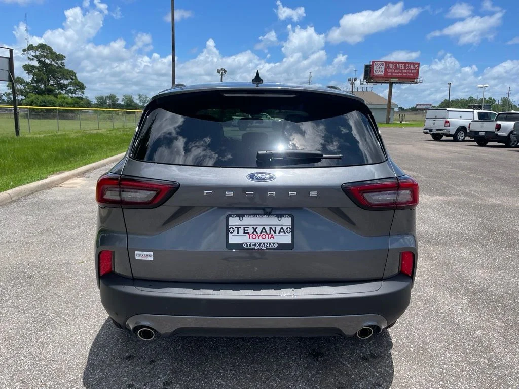 2026 Ford Escape ST-Line - Photo 6