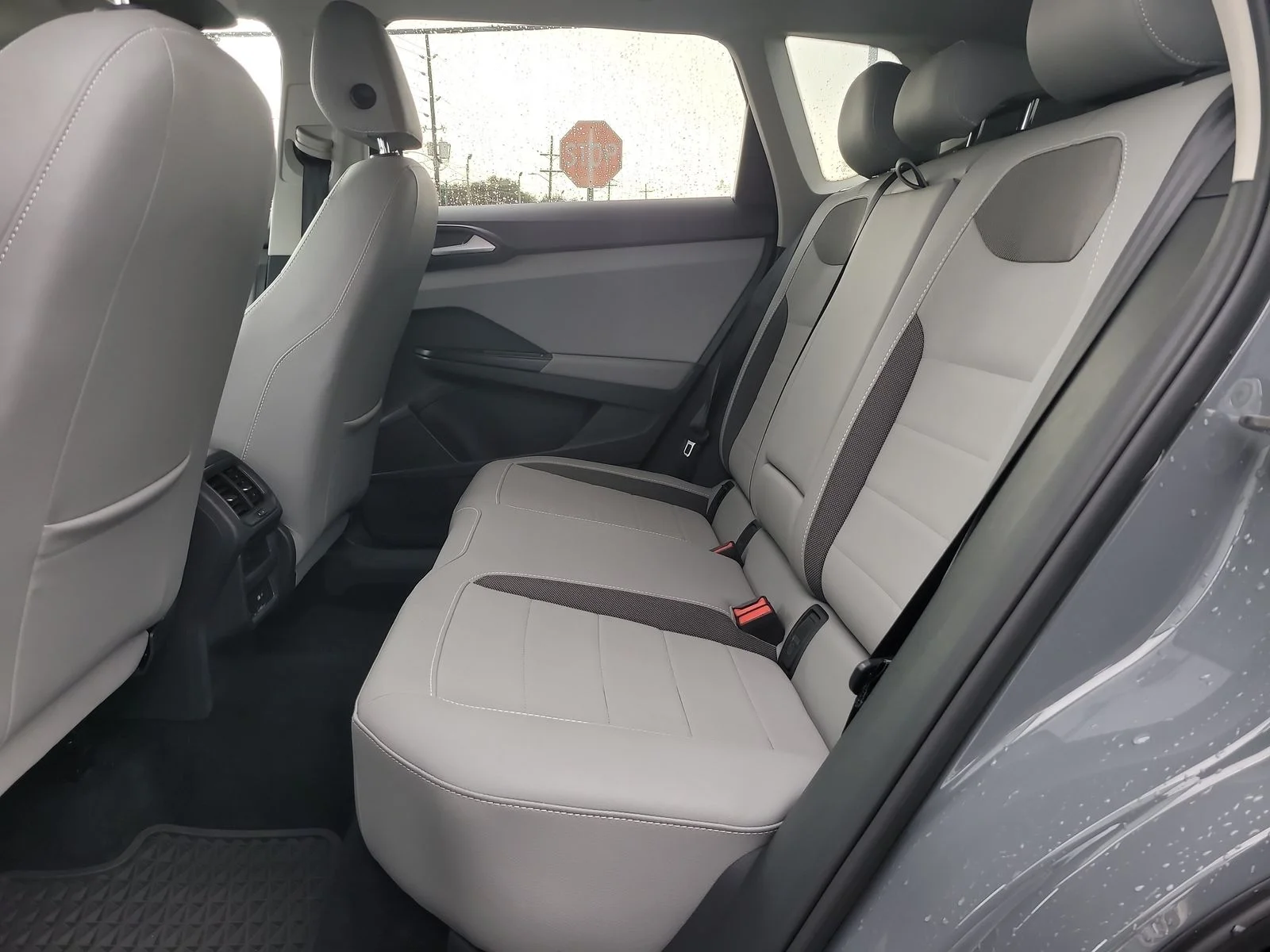 Used 2023 Gray Volkswagen 1.5T SE image 9