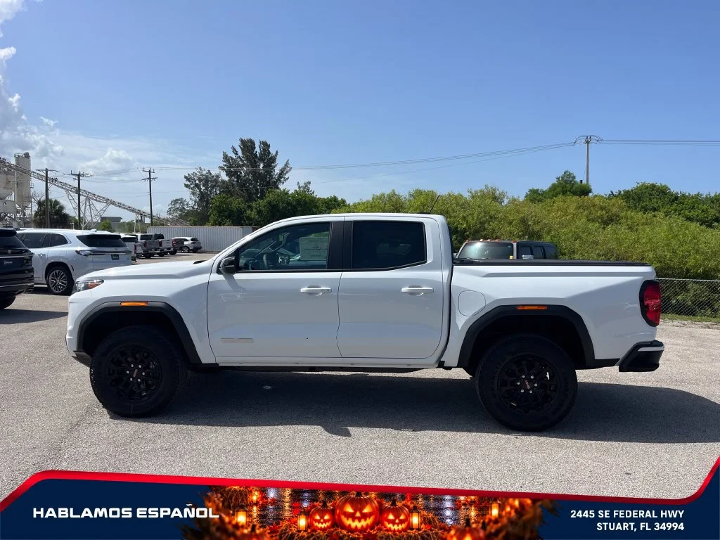 New 2026 Summit White GMC Elevation image 4