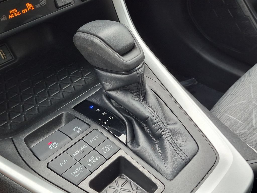 Used 2023 Black Toyota XLE image 33