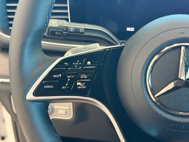 New 2026 MANUFAKTUR Moonlight White Magno Mercedes-Benz GLE 450 image 16
