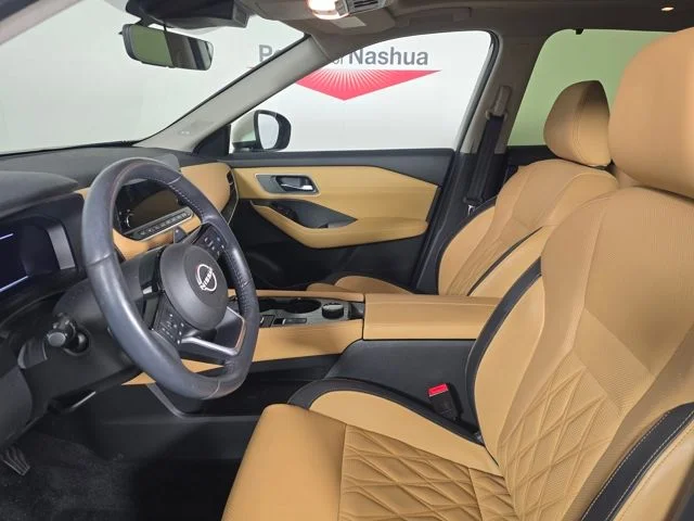 Certified Used 2023 White Nissan Platinum image 5