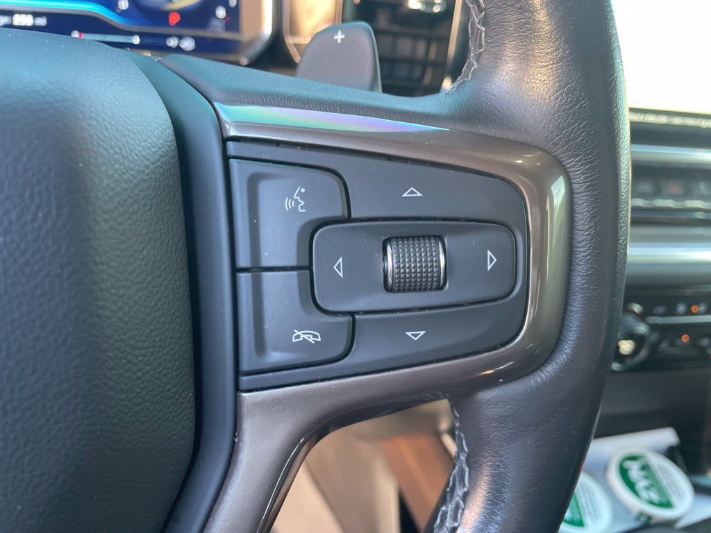 Used 2022 Beige Chevrolet High Country image 18