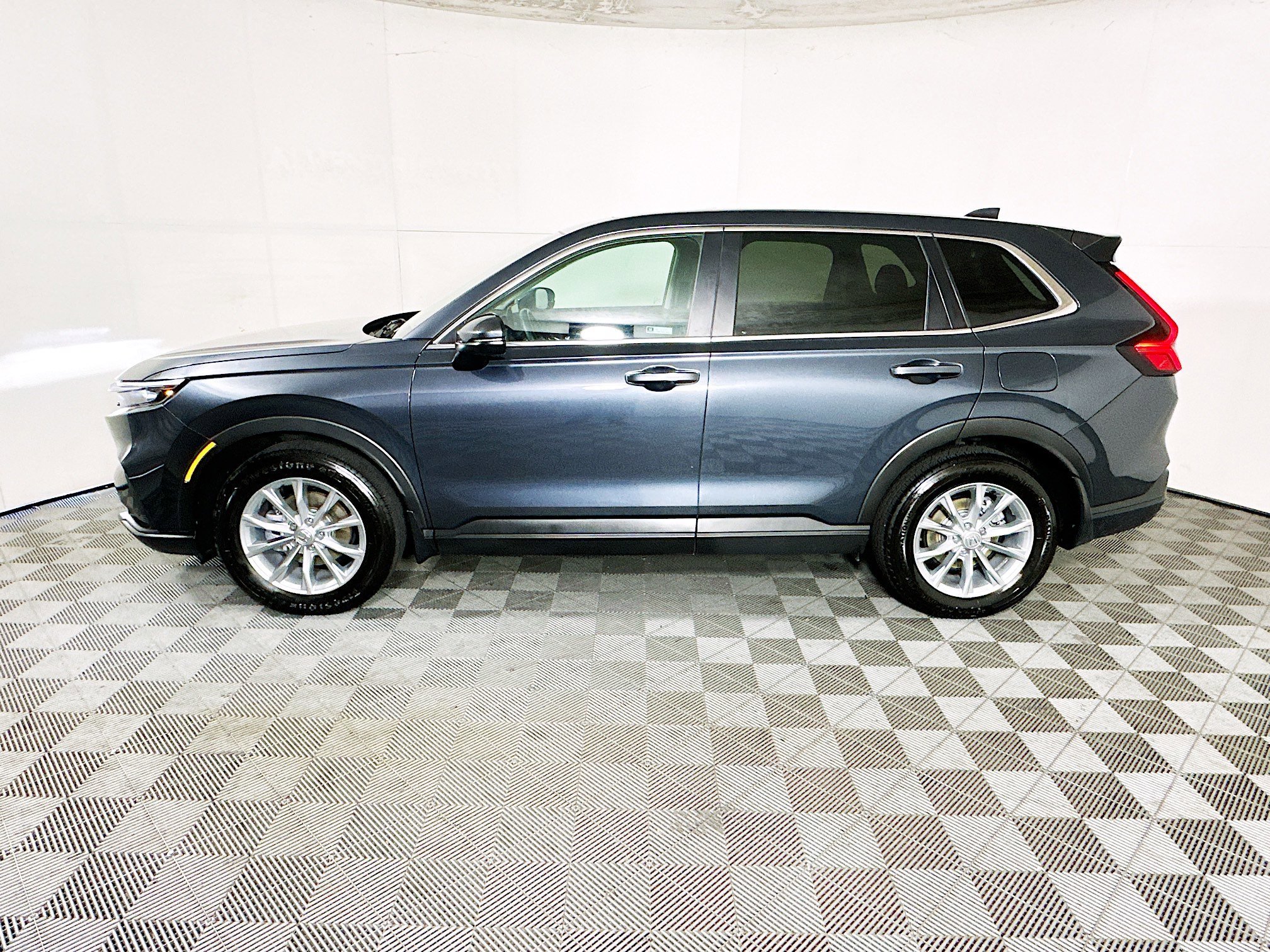 2025 Honda CR-V thumbnail 8