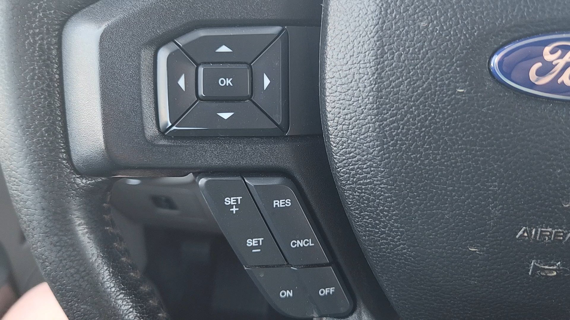 Used 2016 Blue Ford XLT image 11