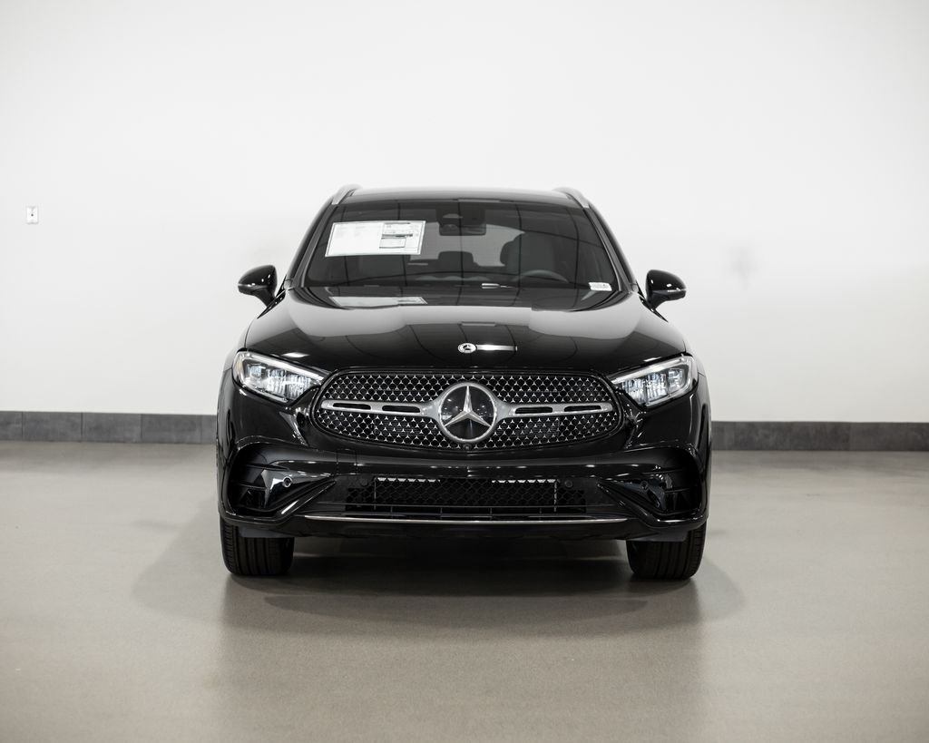 New 2025 Black Mercedes-Benz GLC 300 image 2