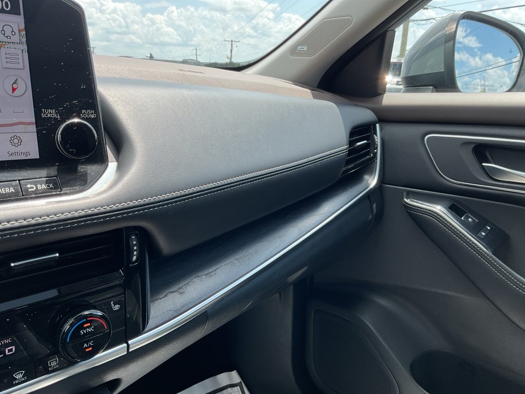 Used 2021 Boulder Gray Pearl Nissan SL image 34
