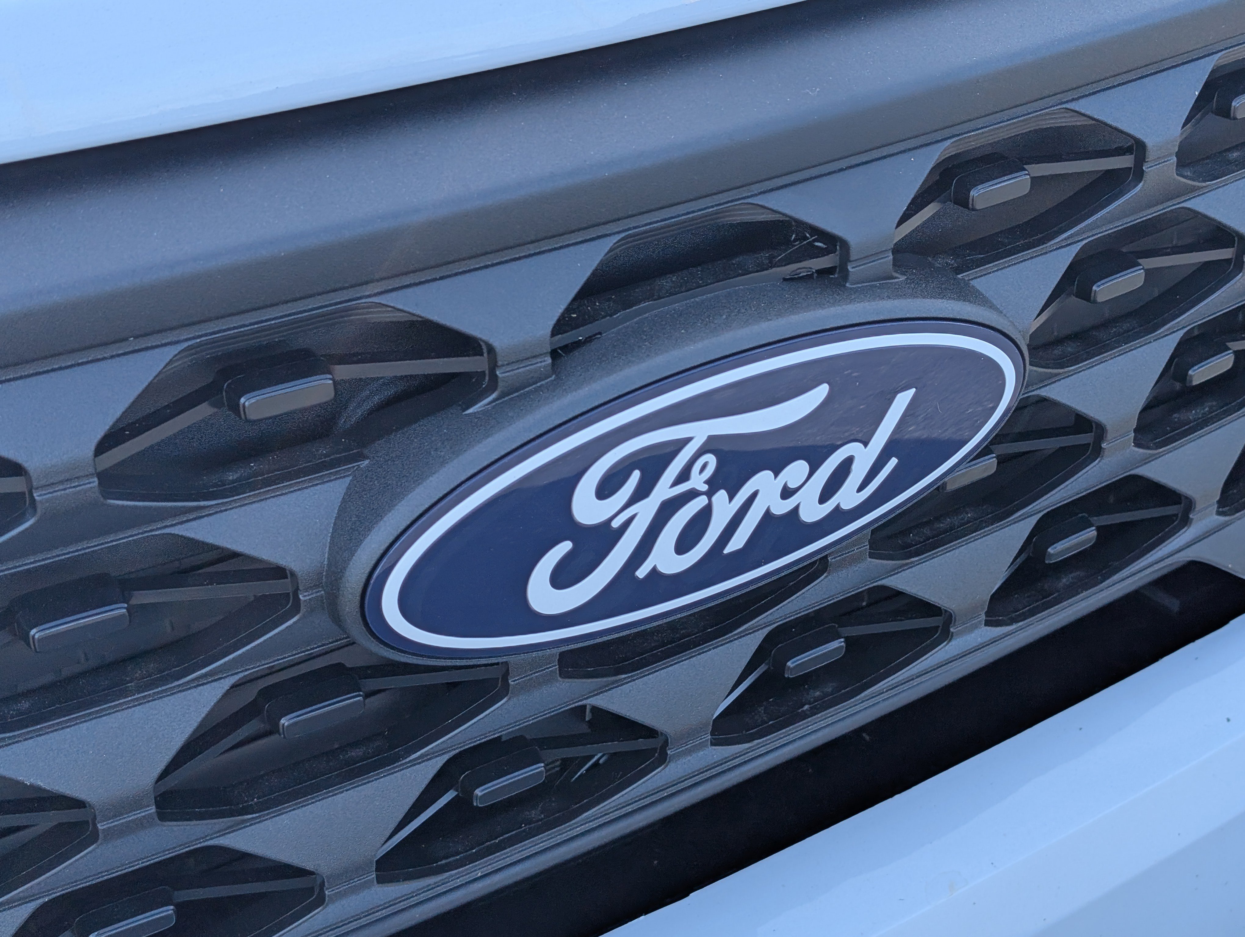 New 2026 Oxford White FORD XLT image 6