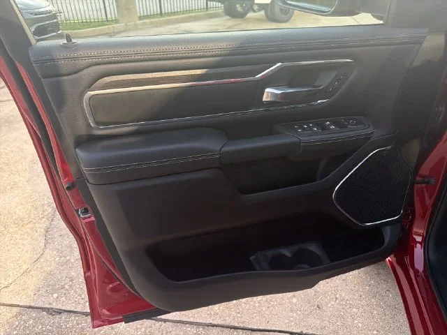 New 2027 Molten Red Pearl-Coat Exterior Paint RAM Laramie image 14
