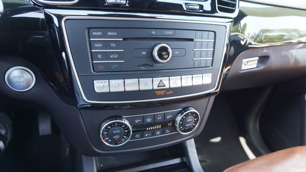 Used 2019 Black Mercedes-Benz GLS 550 image 19