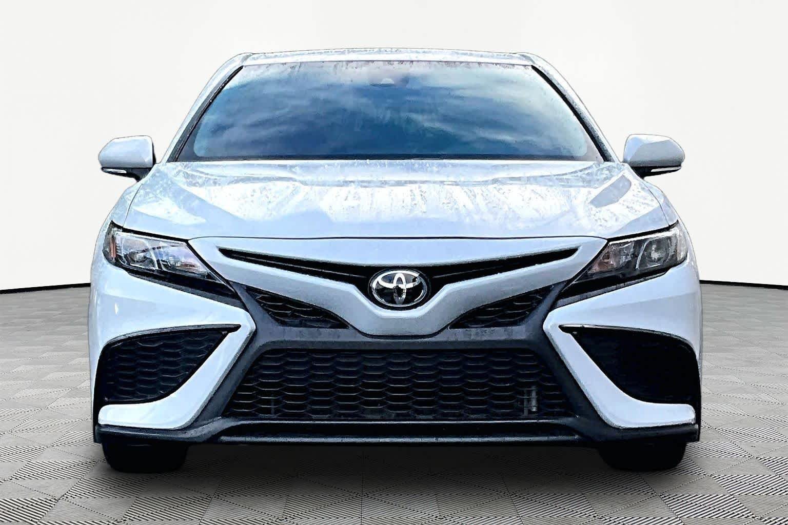 Used 2024 Ice Edge Toyota SE image 4