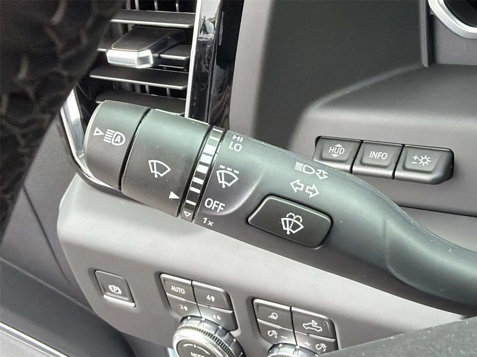 2026 GMC Sierra 2500HD Denali Ultimate - Photo 27