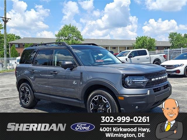 New 2026 Carbonized Gray Metallic Ford Outer Banks® image 21