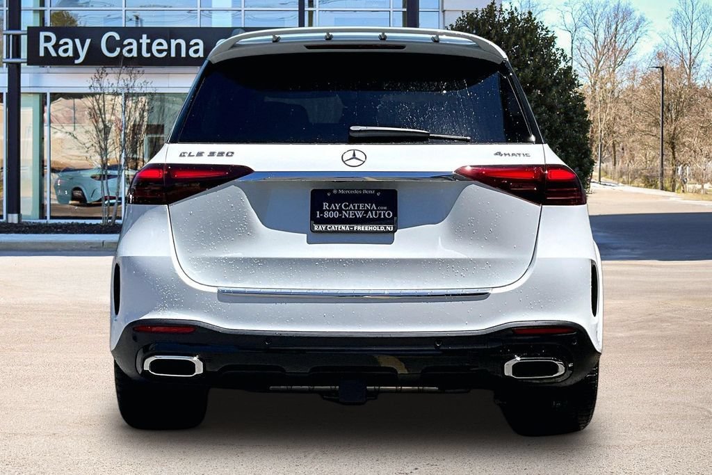 New 2026 MANUFAKTUR Moonlight White Metallic Mercedes-Benz GLE 350 image 18